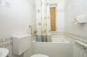 Ένα μπάνιο στο Rooms with WiFi Kampor, Rab - 17412