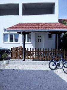 Fotografie z fotogalerie ubytování Apartments with a parking space Poljica, Trogir - 17334 v destinaci Marina