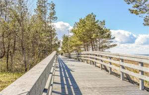 Φυσικό τοπίο κοντά σε αυτή η παραθεριστική κατοικία +12 φωτογραφίες