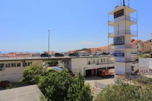 Fotografia z galérie ubytovania Apartments with a parking space Makarska - 17047 v destinácii Makarska
