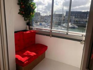 Фотография из галереи soleil et bateau в городе Курсёль-сюр-Мер +9 фотографий