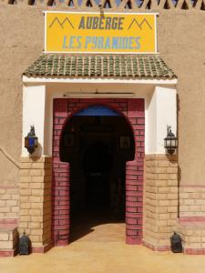 Exteriér nebo vchod ubytování Les Pyramides Hotel Merzouga