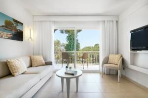 Kép Iberostar Waves Club Cala Barca All Inclusive szállásáról Portopetróban a galériában