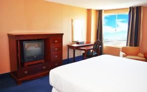 Μια τηλεόραση ή/και κέντρο ψυχαγωγίας στο Laughlin River Lodge