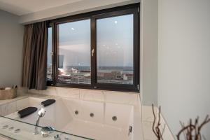 Koupelna v ubytování Sea & City LUXURY SUITE