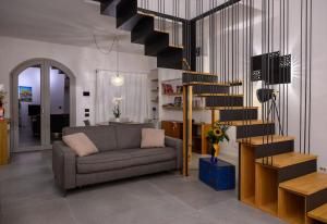 Ruang duduk di Villa Magliolo
