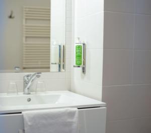 Koupelna v ubytování Hôtel Picardia