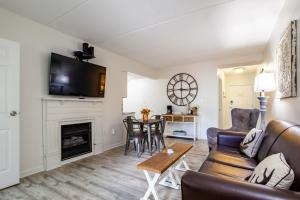 Gallery image of Timber Condo Minutes from Downtown Gatlinburg in Gatlinburg