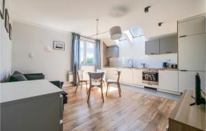 Kuchyň nebo kuchyňský kout v ubytování Beautiful Apartment In Busko Zdroj With House A Panoramic View