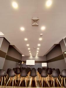 Konferenční prostory v ubytování Hotel Doral Inn + 37 fotografií