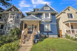 Fotografie z fotogalerie ubytování Pet Friendly 5BR Home near Downtown Detroit v destinaci Detroit