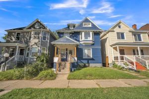 Fotografie z fotogalerie ubytování Pet Friendly 5BR Home near Downtown Detroit v destinaci Detroit