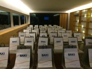 Konferenční prostory v ubytování HOTEL LA CABANA BERGA + 37 fotografií