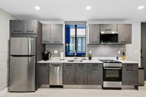 Φωτογραφία από το άλμπουμ του Pretty Rola 201 Luxury 1B1B w King Bed at Downtown Fort Lauderdale σε Fort Lauderdale
