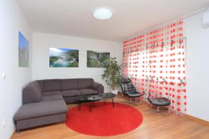 Fotografie z fotogalerie ubytování Apartments with a parking space Solin, Split - 17669 v destinaci Solin
