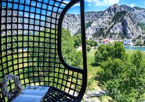 Fotografia z galérie ubytovania Apartments with a parking space Omis - 17677 v Omise