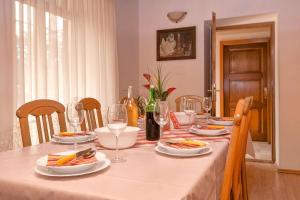 Galeriebild der Unterkunft Holiday house with a parking space Svirce, Hvar - 17682 in Vrbanj