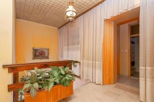 Galeriebild der Unterkunft Holiday house with a parking space Svirce, Hvar - 17682 in Vrbanj