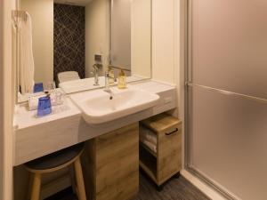 Via Inn Prime Kyotoeki Hachijoguchi的一间浴室