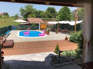 Fotografia z galérie ubytovania Family friendly apartments with a swimming pool Ostarski Stanovi, Plitvice - 17806 v Rakovici