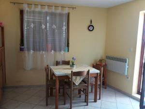 Fotografie z fotogalerie ubytování Apartments with WiFi Makarska - 17906 v destinaci Makarska