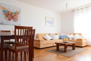Fotografie z fotogalerie ubytování Family friendly apartments with a swimming pool Kozino, Zadar - 18128 v destinaci Kožino