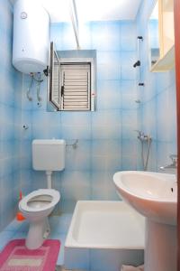 Koupelna v ubytování Apartments by the sea Gradac, Makarska - 18151