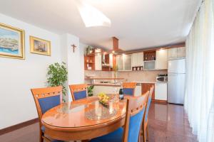 Kuchyň nebo kuchyňský kout v ubytování Apartments with WiFi Split - 18120