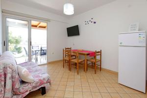 Kuchyň nebo kuchyňský kout v ubytování Apartments by the sea Karbuni, Korcula - 18137