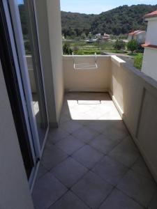 Galeriebild der Unterkunft Apartments by the sea Kampor, Rab - 18268 in Rab