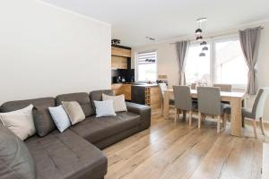 Kuchyňa alebo kuchynka v ubytovaní Carmel Rentyear Apartments + 6 fotografií