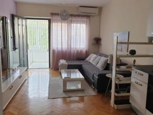 Fotografia z galérie ubytovania Apartments with a parking space Split - 18354 v Splite