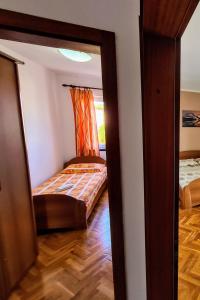 Fotografia z galérie ubytovania Apartments by the sea Slatine, Ciovo - 18481 v Slatine