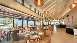 Restaurace v ubytování The Ocean Villas Managed by The Ocean Resort