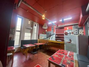 Kuchyňa alebo kuchynka v ubytovaní Oliwka Hostel