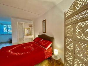 A bed or beds in a room at Al Teatro di Tavignano