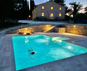The swimming pool at or close to Al Teatro di Tavignano