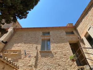 The building in which the holiday home is located