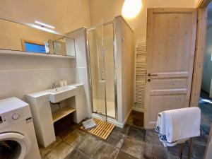 A bathroom at Al Teatro di Tavignano