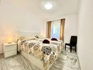 Zdjęcie z galerii obiektu Precioso Apartamento reformado en Dama de Noche w Marbelli