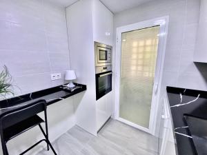Zdjęcie z galerii obiektu Precioso Apartamento reformado en Dama de Noche w Marbelli