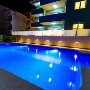 Bazén v ubytovaní Apartment Mali San alebo v jeho blízkosti + 6 fotografií