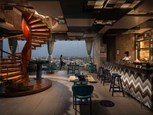 Restaurace v ubytování Novotel Vijayawada Varun