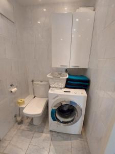 Tower Apartment with private terrace next to UNO的一间浴室
