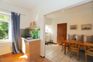 Kuchyň nebo kuchyňský kout v ubytování Ferienwohnung Seestern in zentraler Lage von Eckernförde