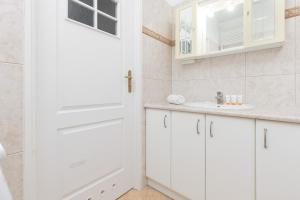 Kúpeľňa v ubytovaní Belgradzka Apartment Warsaw by Noclegi Renters