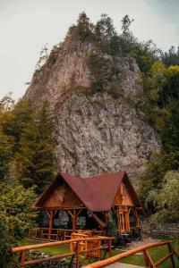 Fotografie z fotogalerie ubytování Casa Cheile Dâmbovicioarei - Cabana 1 v destinaci Dîmbovicioara