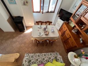 Телевизор и/или развлекательный центр в Casa Elena