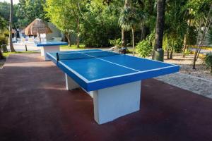 Stolní tenis v ubytování Riu Lupita - All Inclusive nebo okolí