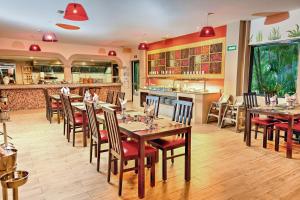 Restaurace v ubytování Riu Lupita - All Inclusive